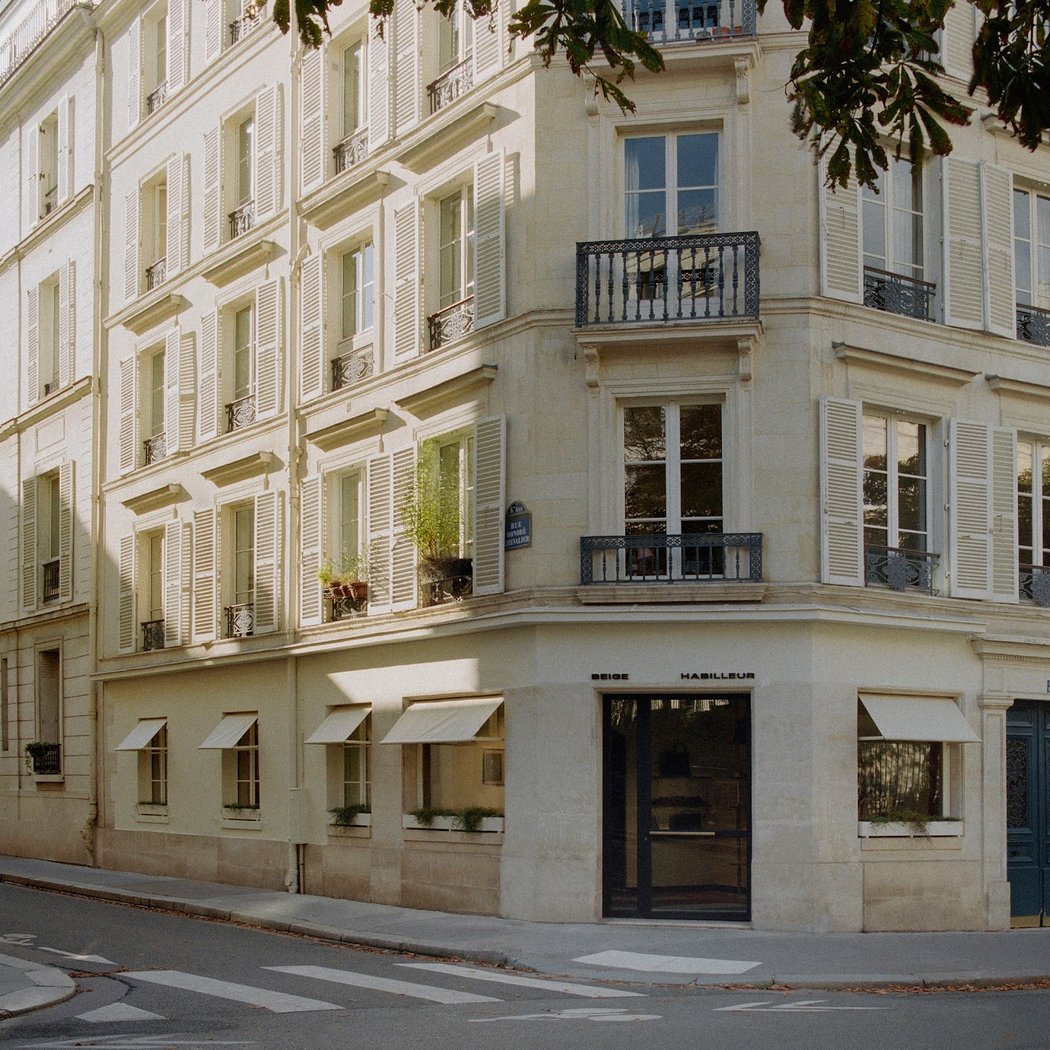 Beige Habilleur 2