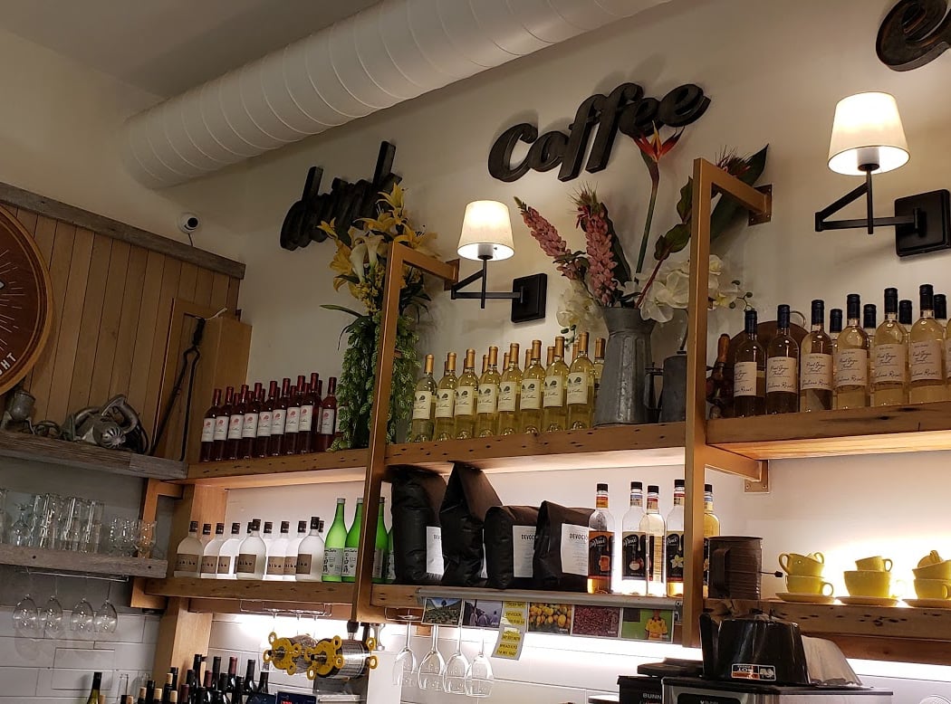 Bee Cafe 2