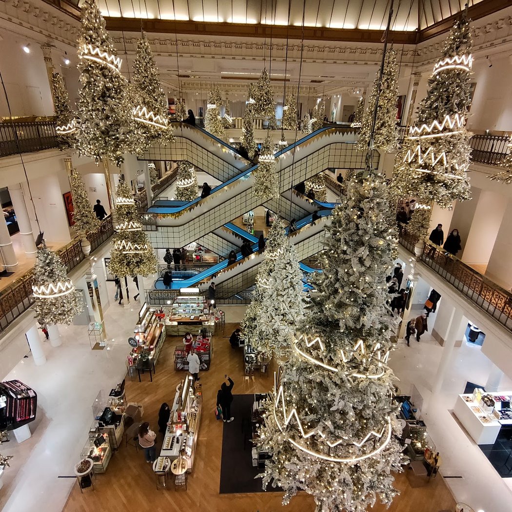 La magie de Noël s'invite dans les vitrines 1