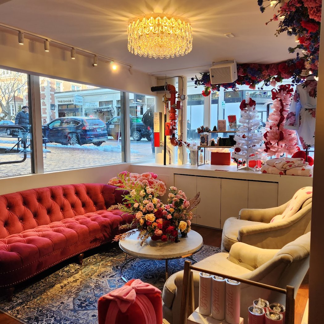 Lovestruck Books & Cafe 2