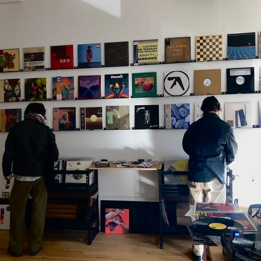 HOMCORE, Contemporary music store 3