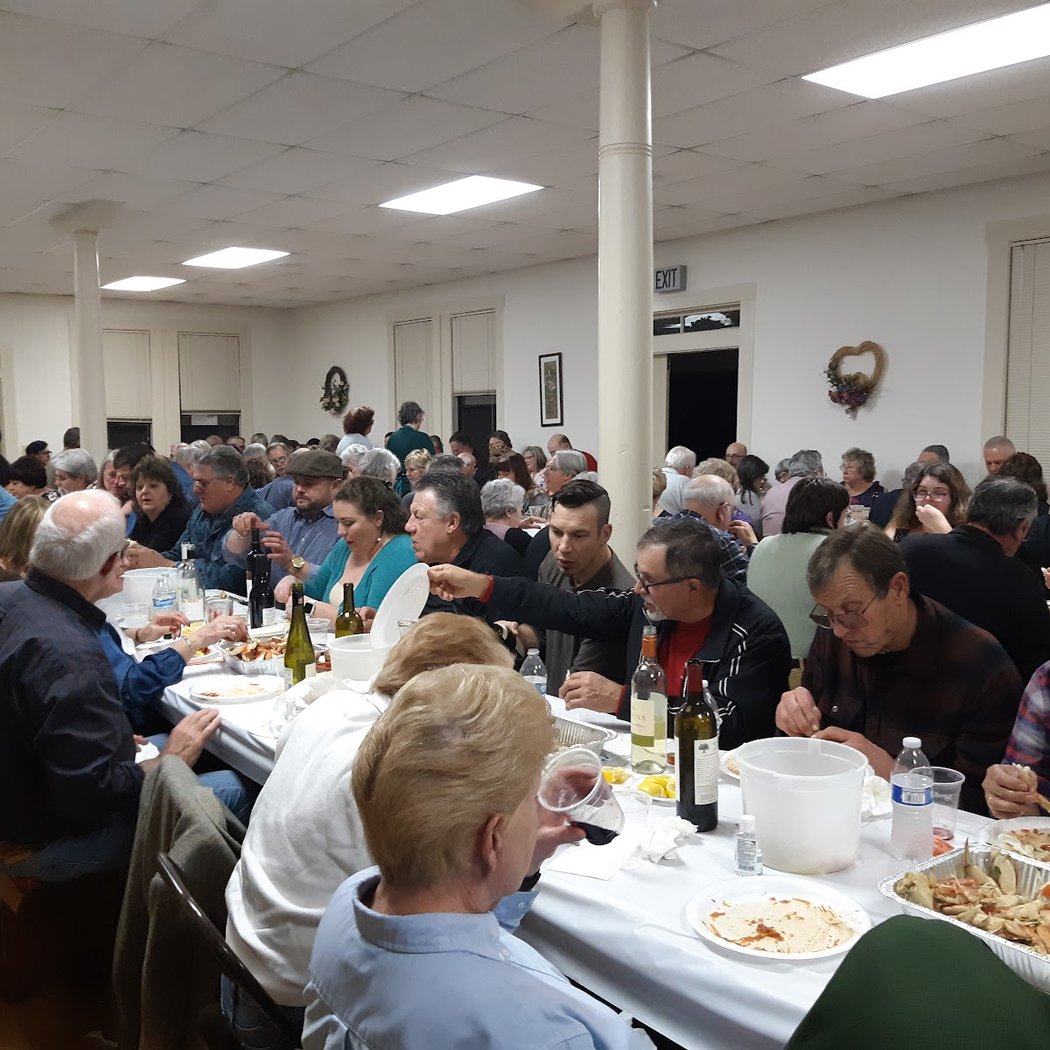 I.D.E.S.I. Portuguese Hall of Novato 1