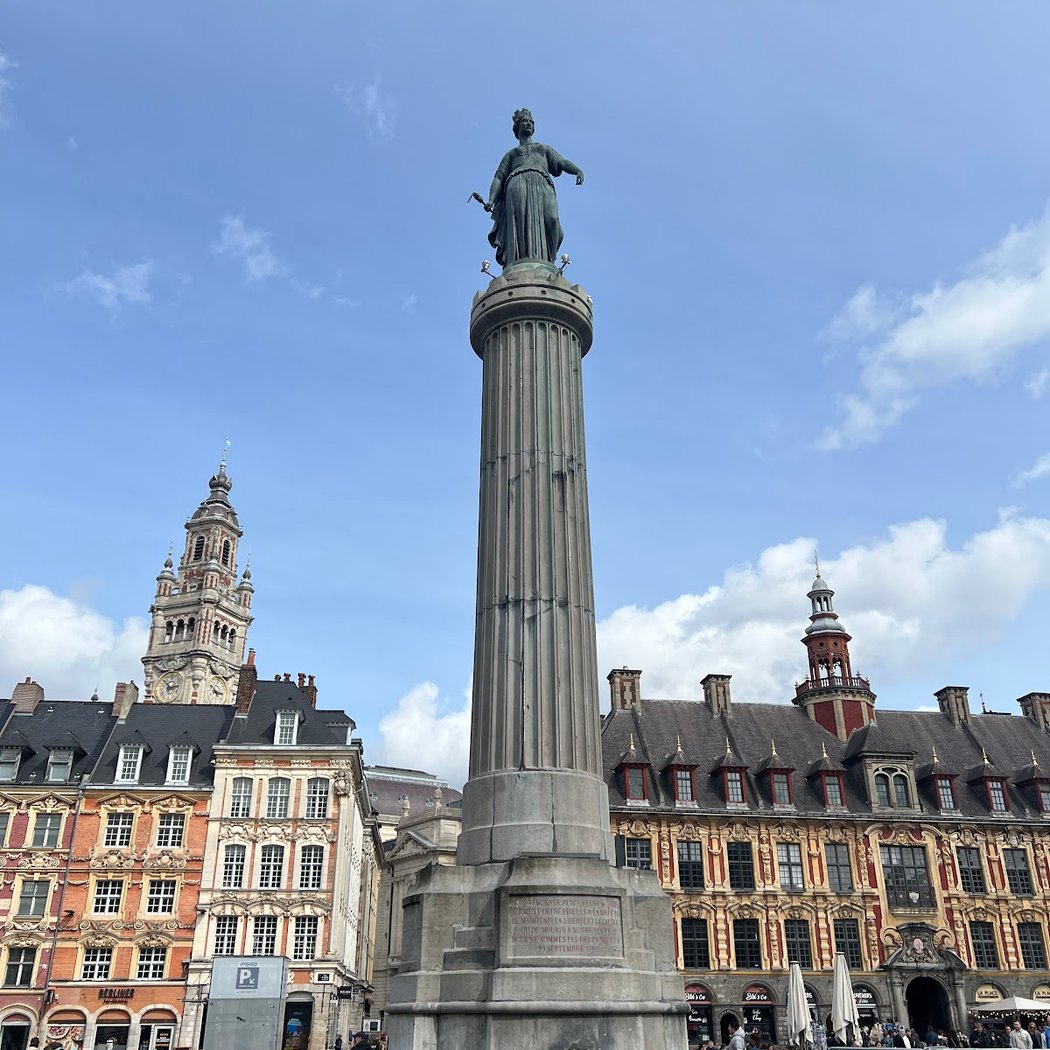 Colonne de la Déesse 3