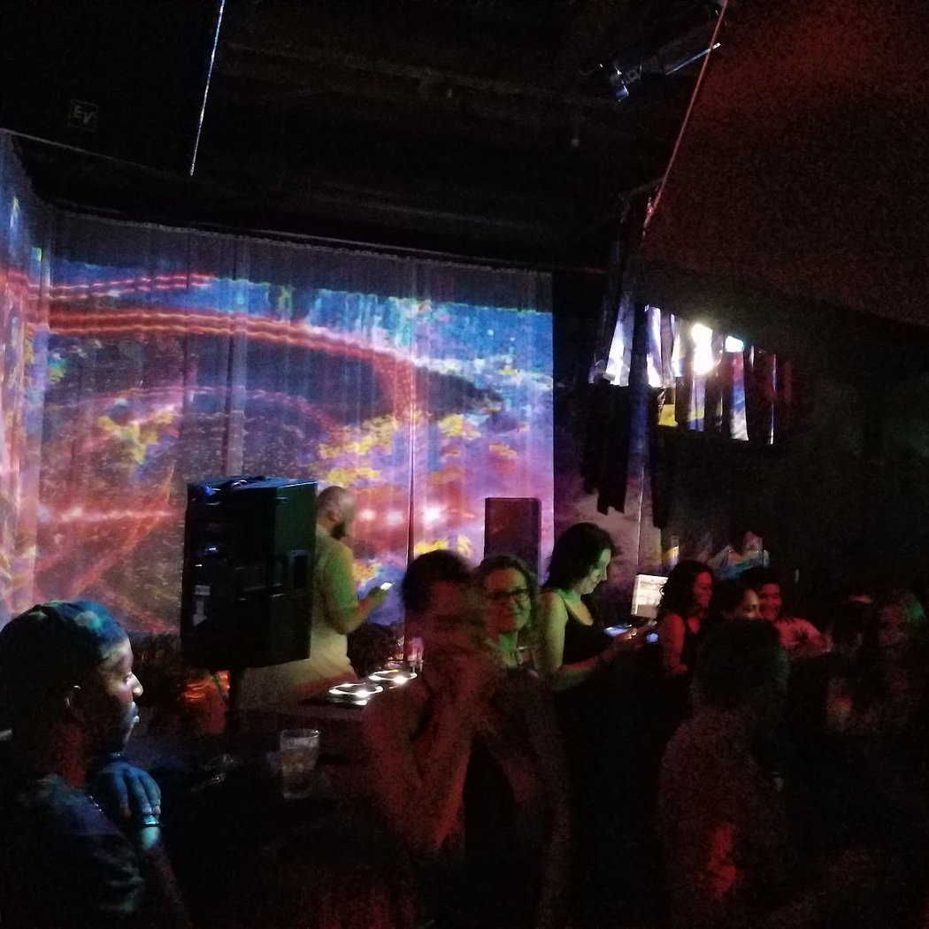 Bar Schimmi 4