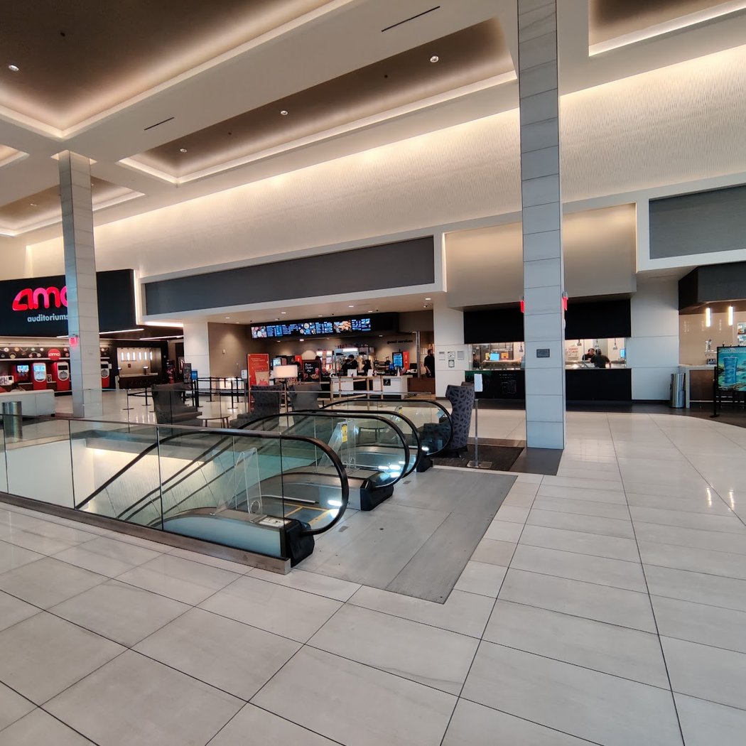 AMC Sunnyvale 12 3