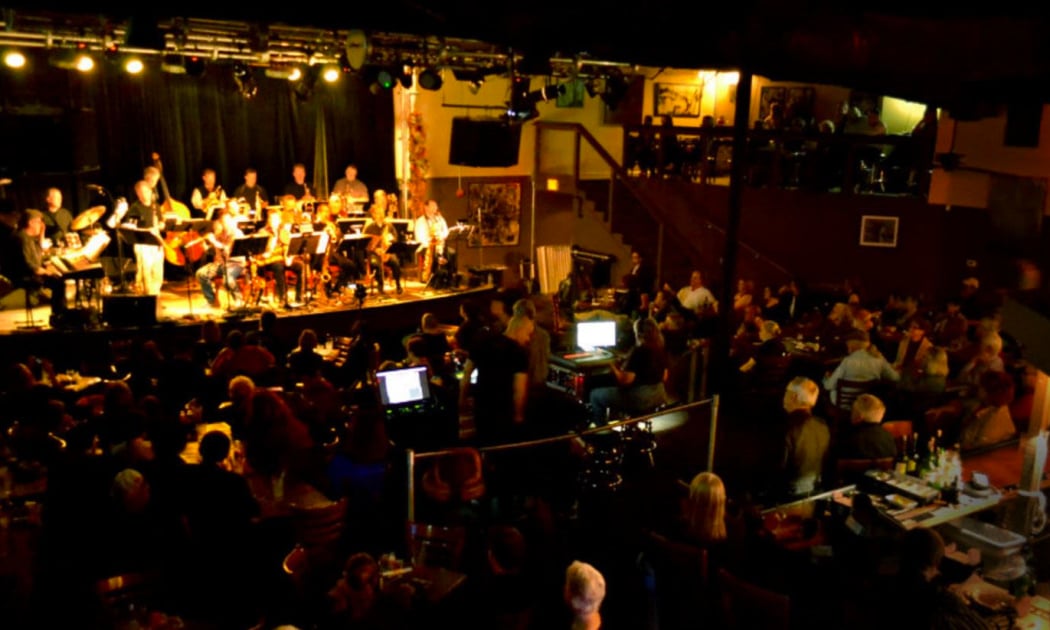 The Long Players performing Fleetwood Mac's Rumours 2