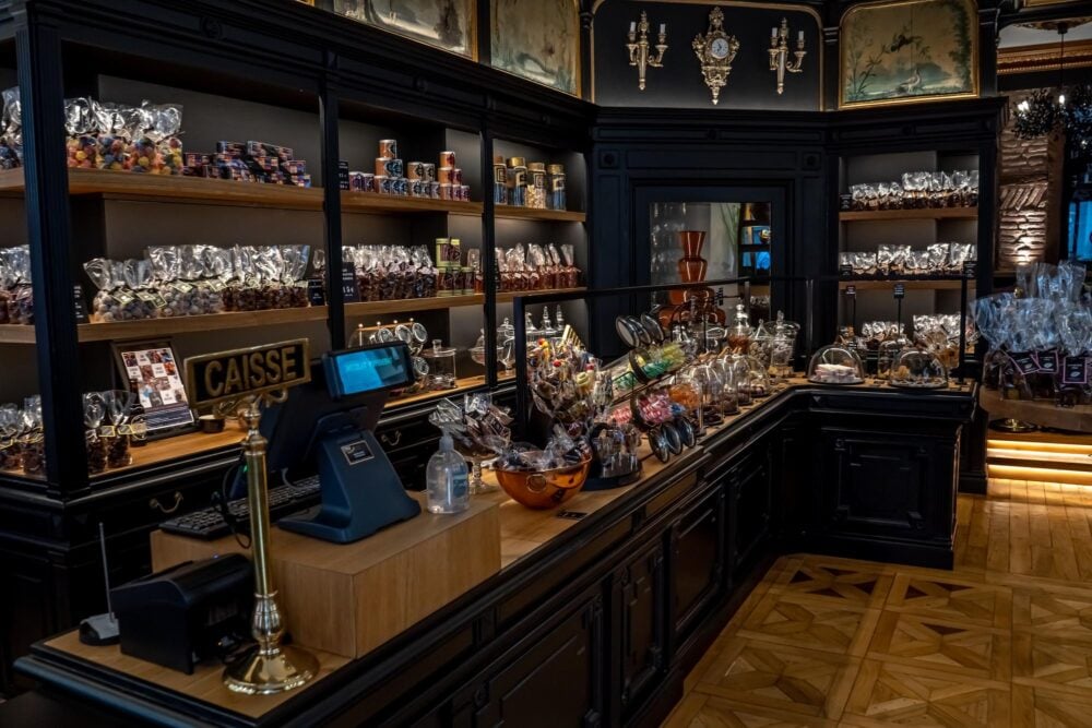 Bayonne Chocolate Street 1