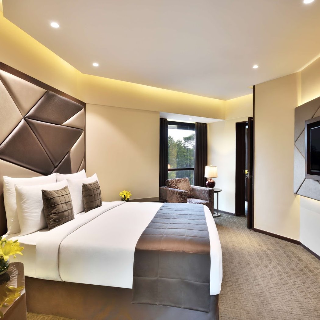 Radisson Blu Hotel, Atria Bengaluru 3