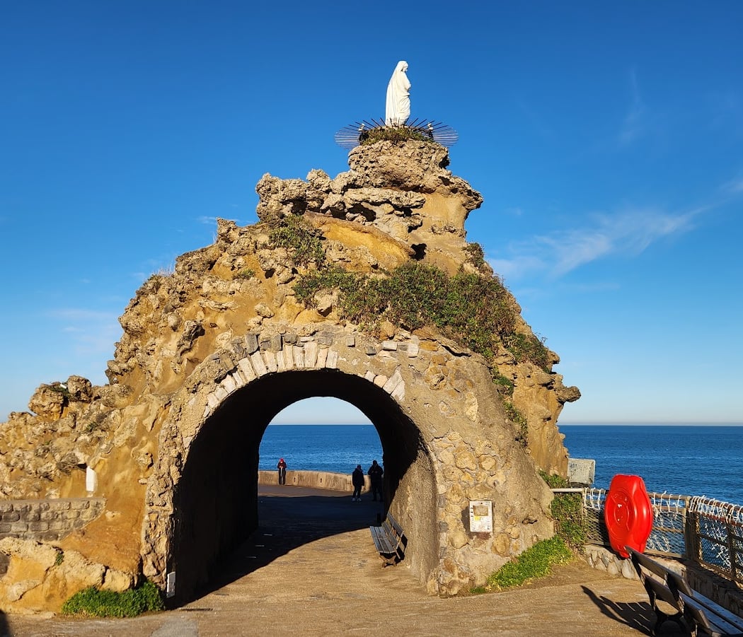 Rocher de la Vierge 2