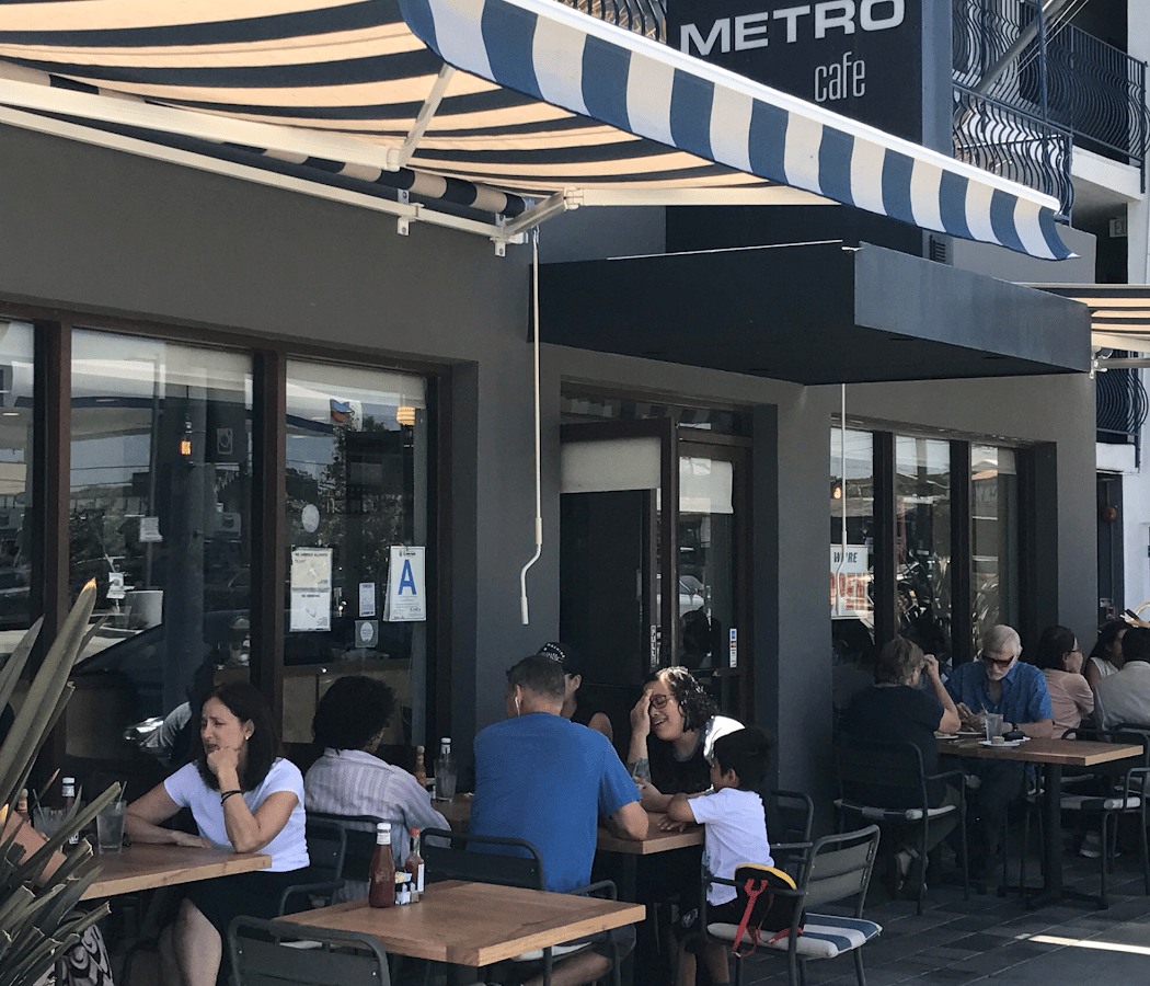 Metro Cafe 2