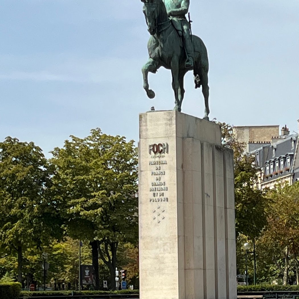 Statue de Ferdinand Foch 2