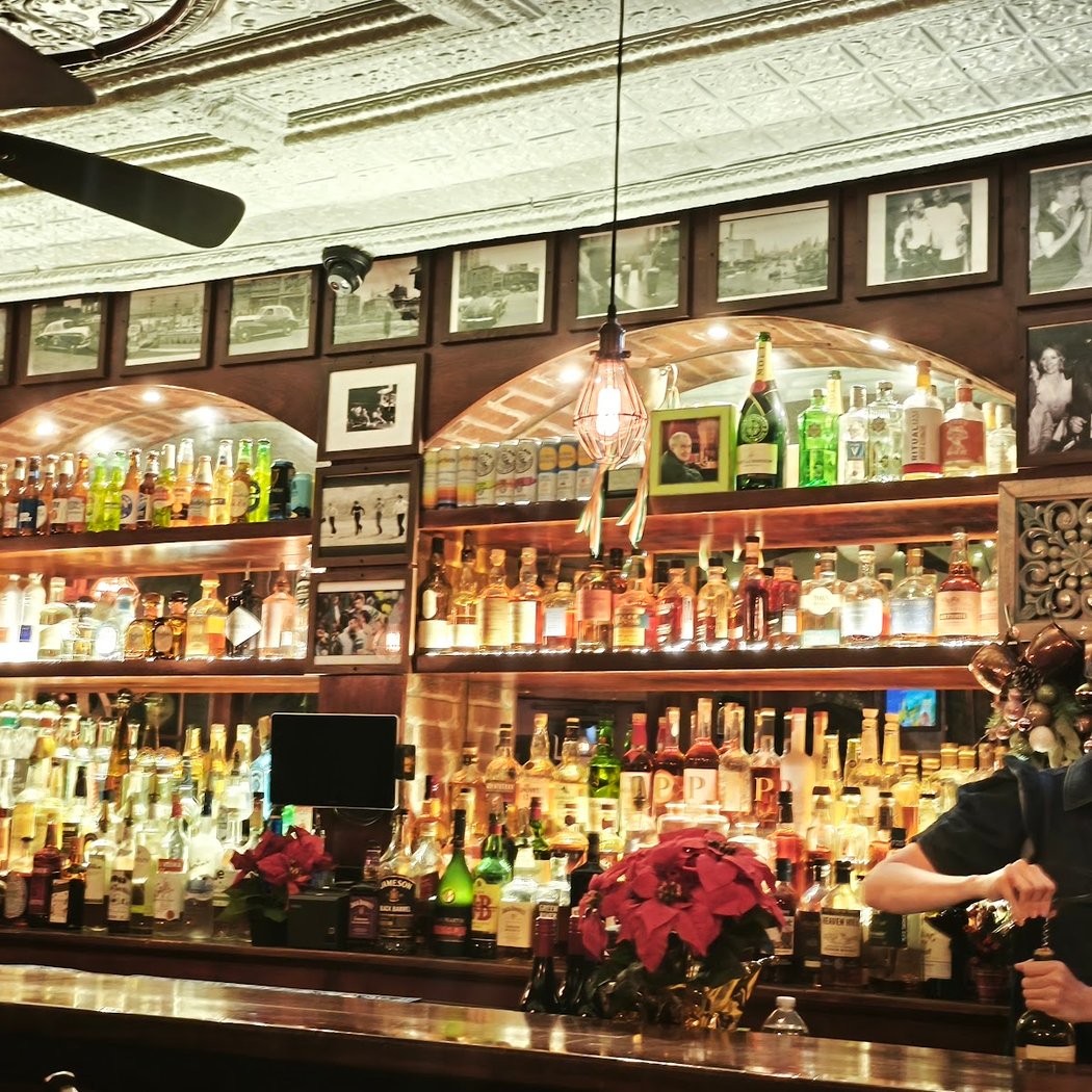 The Hutton Restaurant and Bar 3