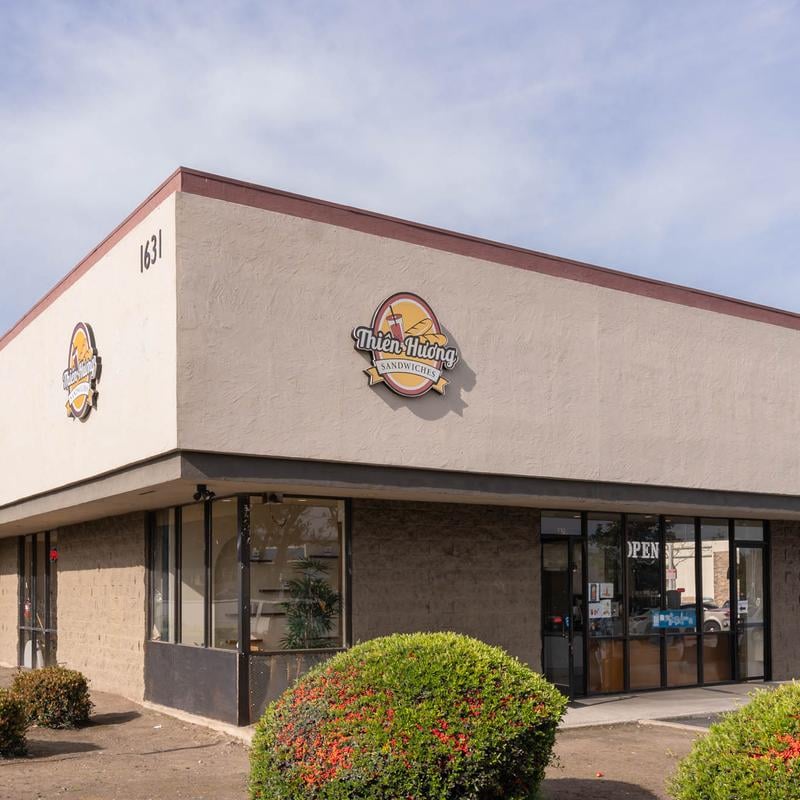 Thien Huong Sandwiches & Bakery 2