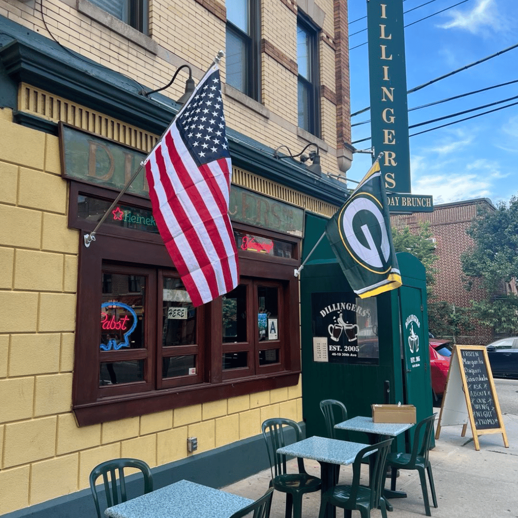 Dillingers Pub & Grill 2