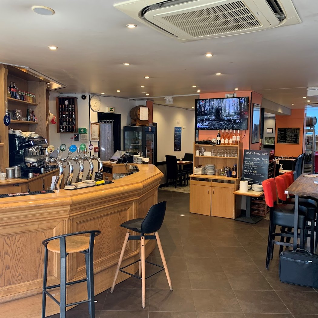 Le Grand Café restaurant hôtel 3