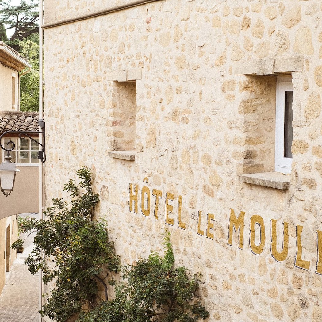Le Moulin, Lourmarin, a Beaumier Hotel 2
