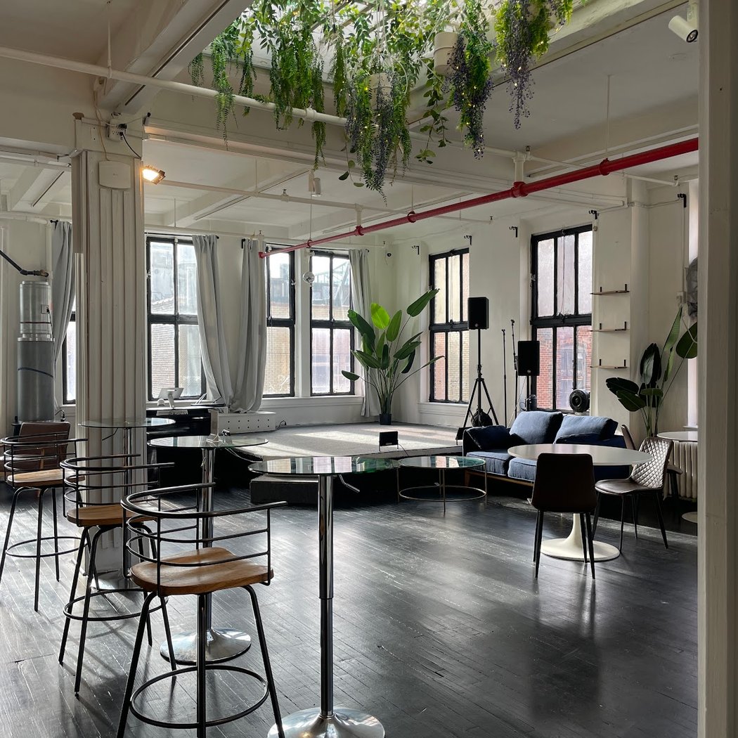 Work'n'roll Coworking + Experiential Marketing Agency 2