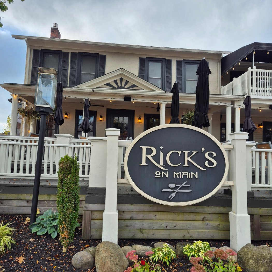 Rick's On Main 2