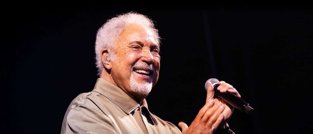 Tom Jones 1