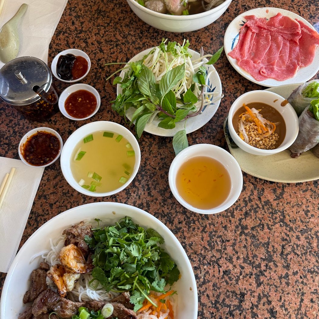 Pho Lee Hoa Phat 4 1