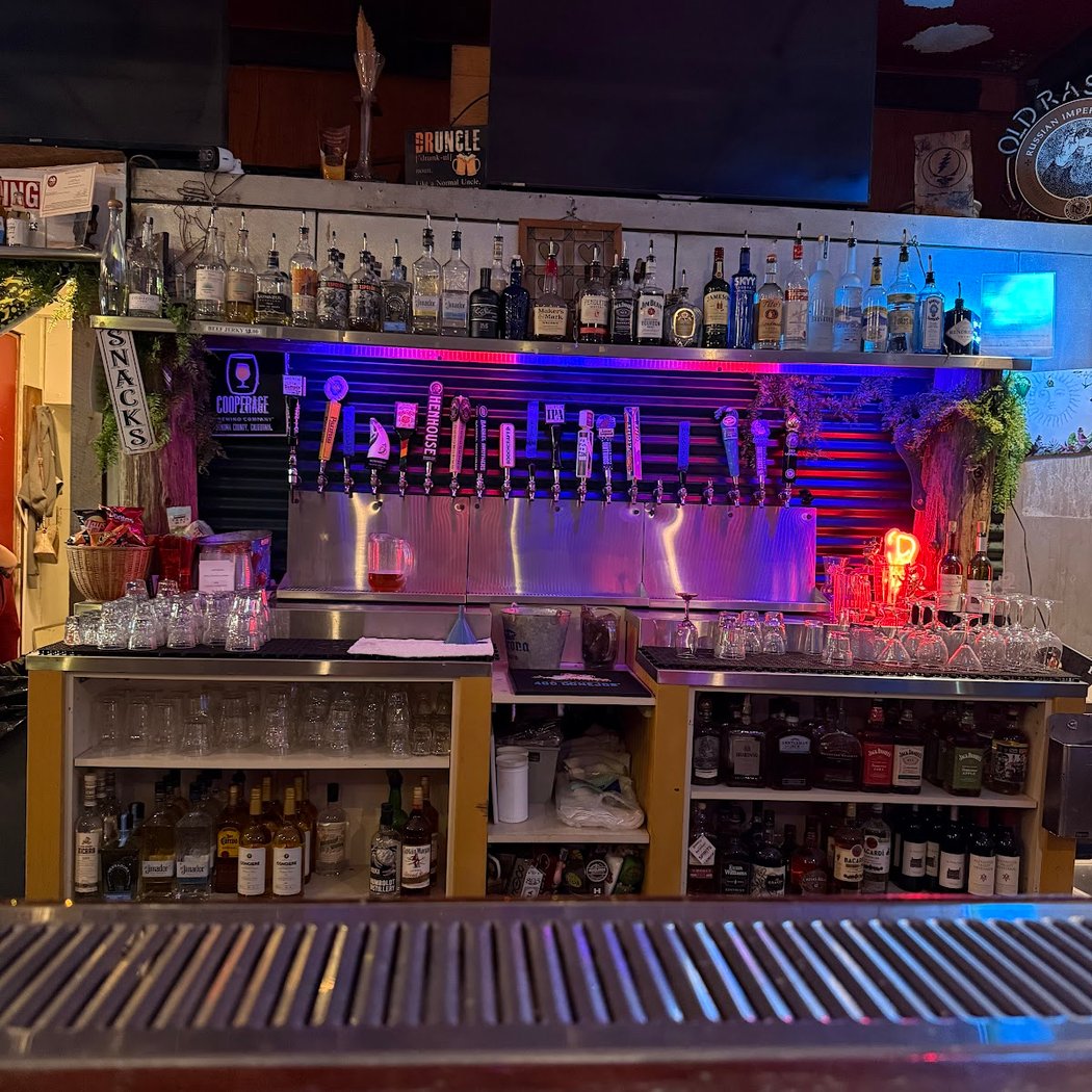 The Treehouse Lounge 2