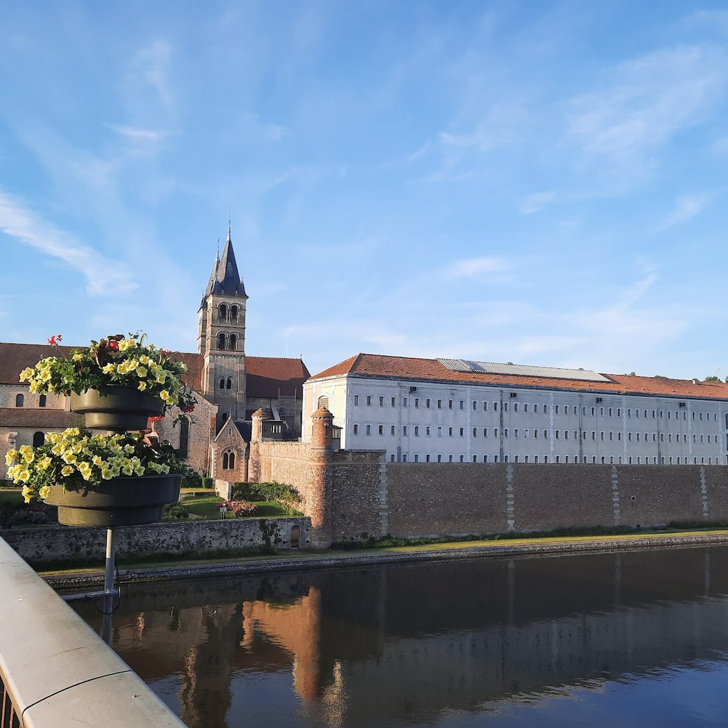 Collegiate Church of Notre-Dame 3