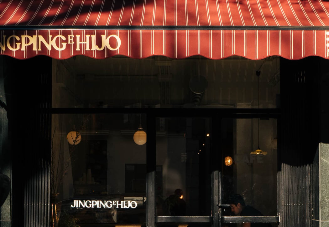 JINGPING E HIJO 2