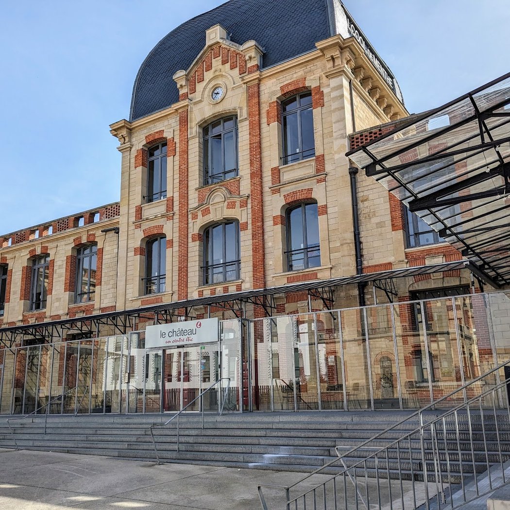 Le Château - A Cité Etic 3