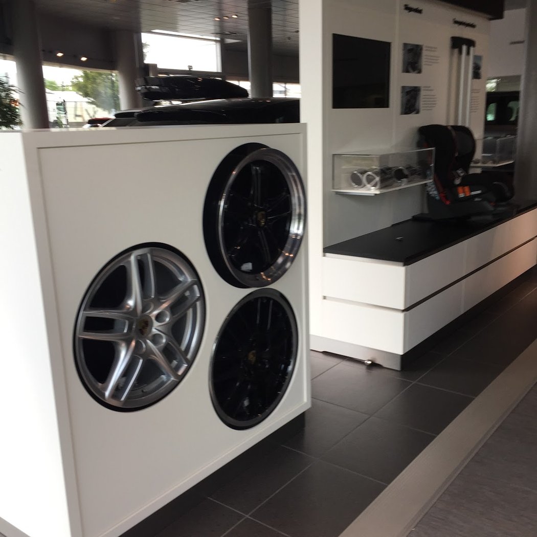 Porsche Drive Centre Porsche Paris Vélizy 3