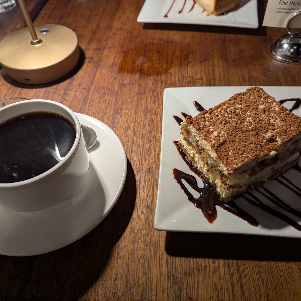 Bella Luna Restaurant 1