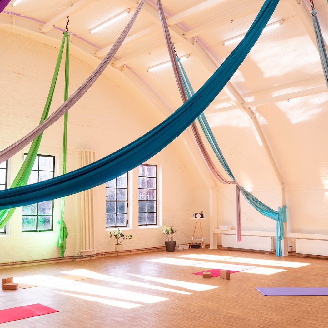Extreme Stretching (Open Level) – Splits & Backbends 2