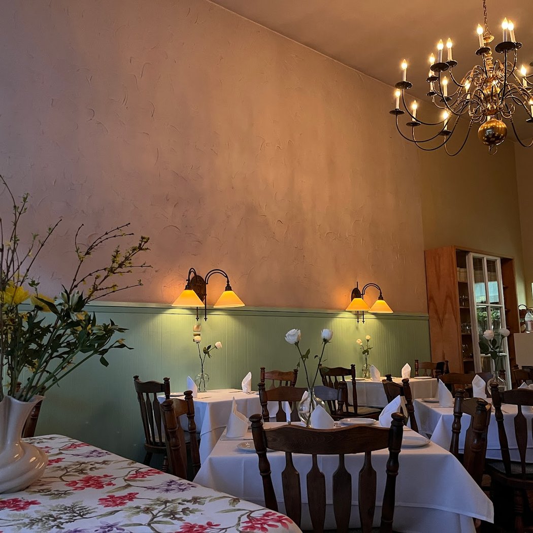 Cafe Jacqueline 3
