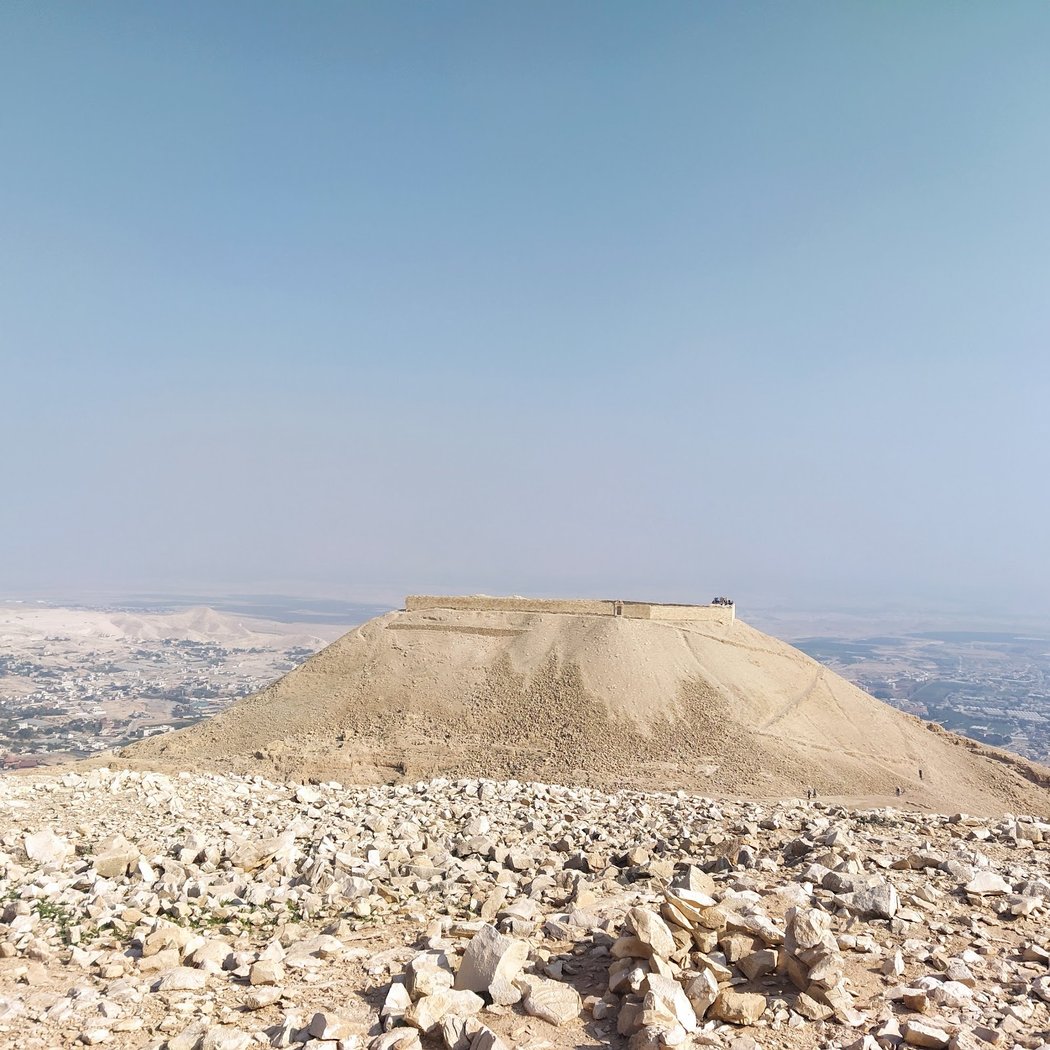 טיול ליל ירח בהר הקרנטל (מצודת דוק) 2