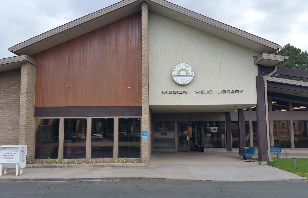 Mission Viejo Library (Aurora Public Library) 2