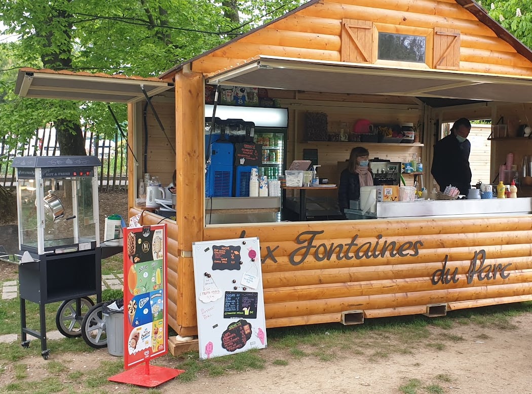 Aux fontaines du parc”La Cabane” 2