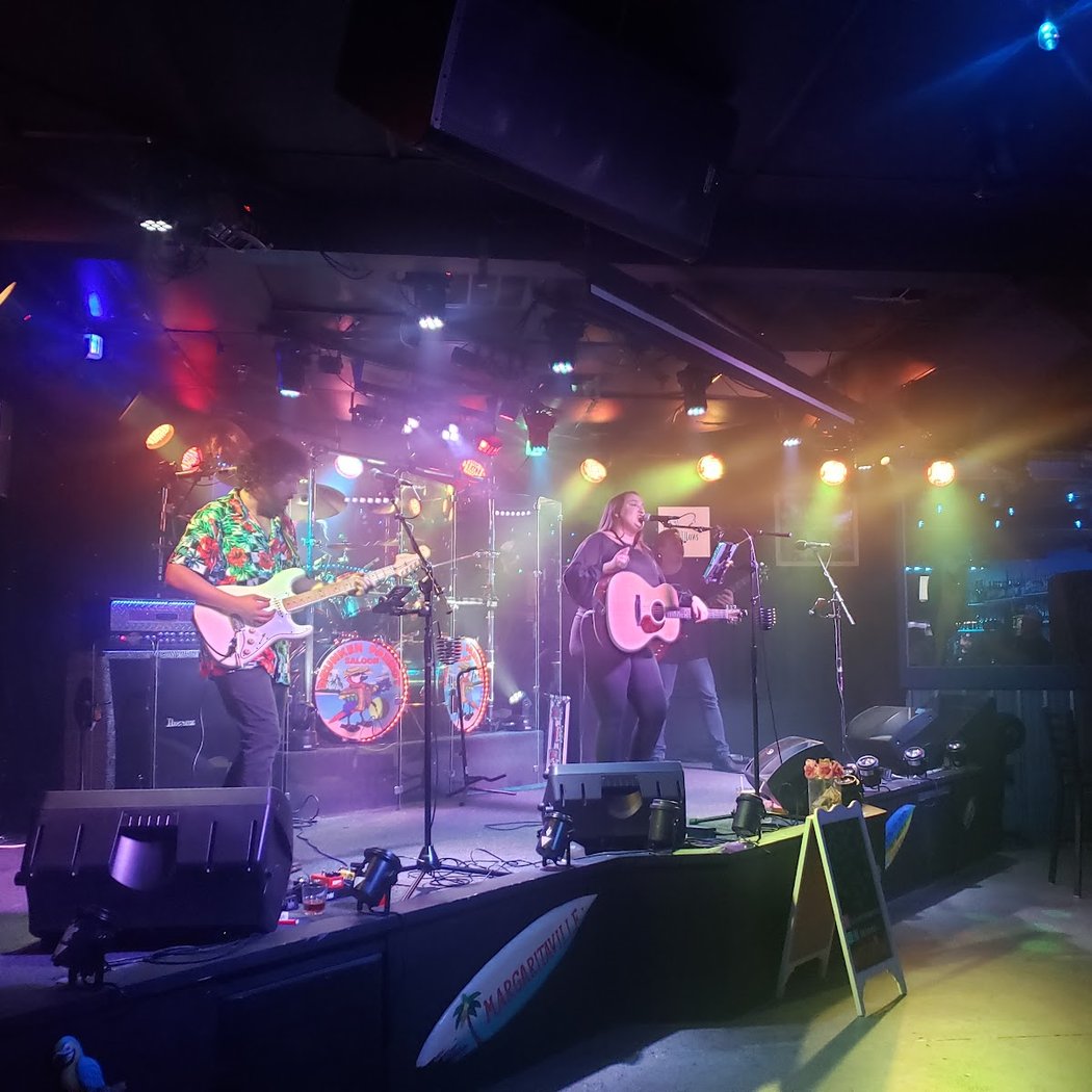 Drunken Parrot Saloon 2
