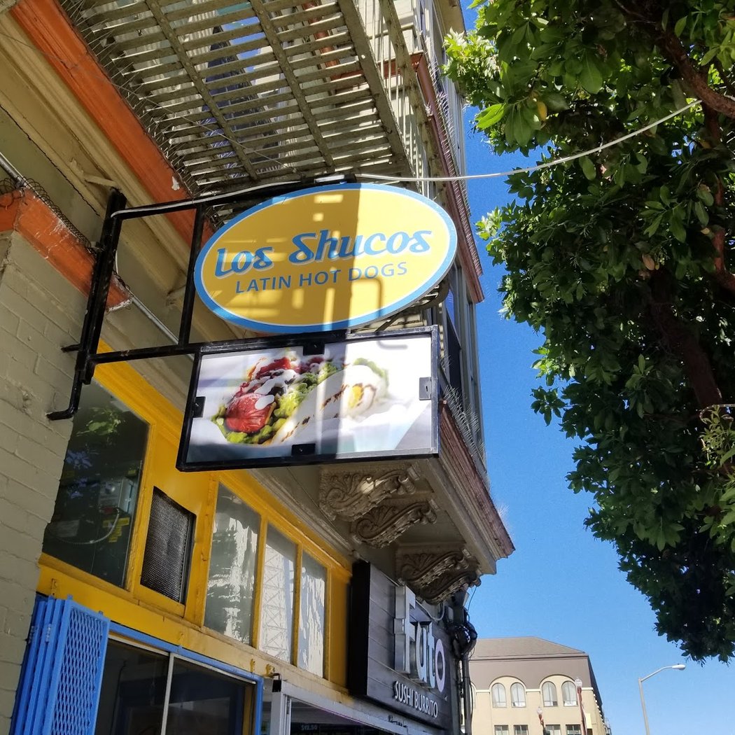 Los Shucos Latin Hot Dogs 3
