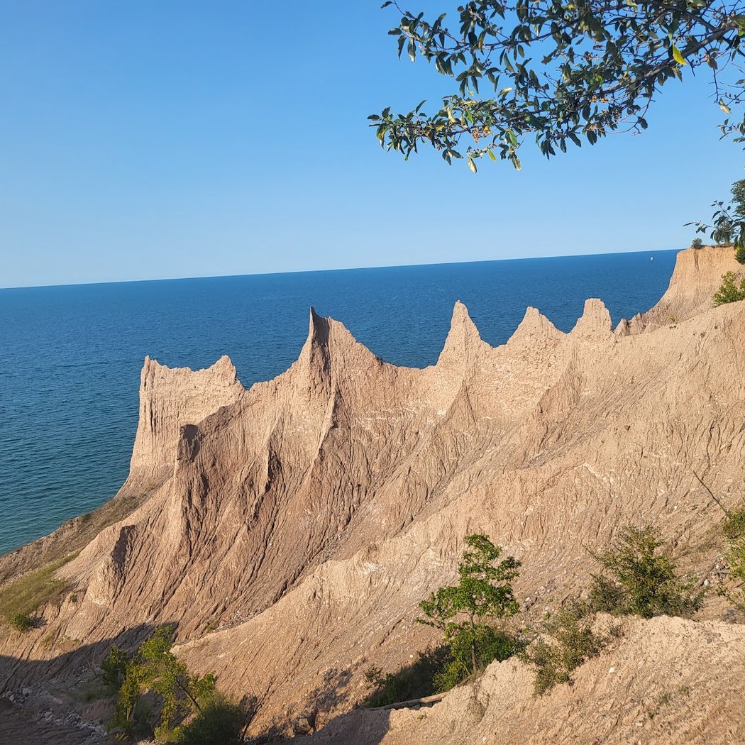 Chimney Bluffs State Park 4