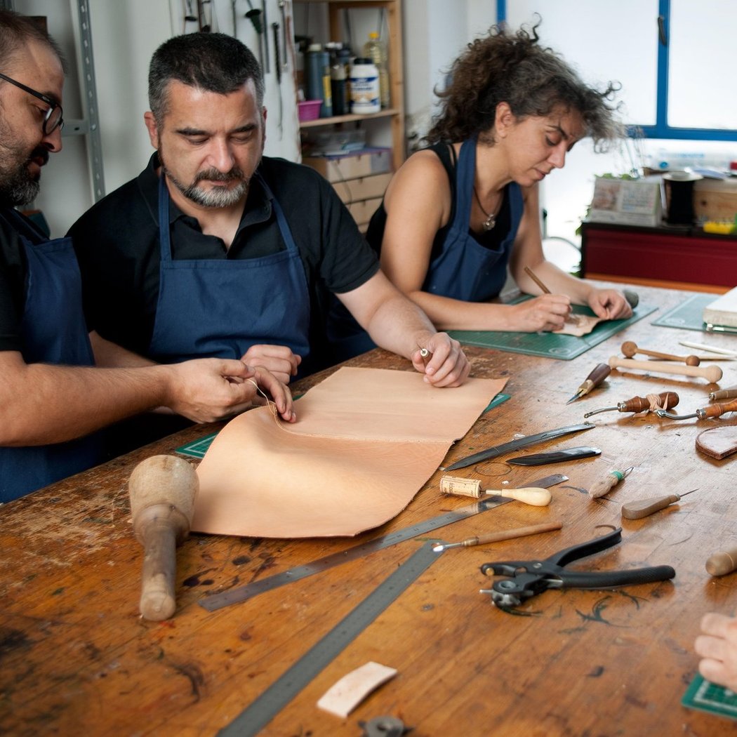 Leathermaking Workshop: Make a Bookmark with Arbutus Folk School 2