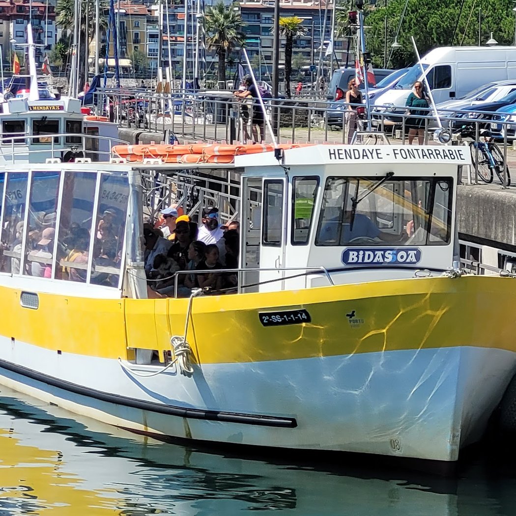 Hendaye Hondarribia shuttle-boat Marie-Louise 2