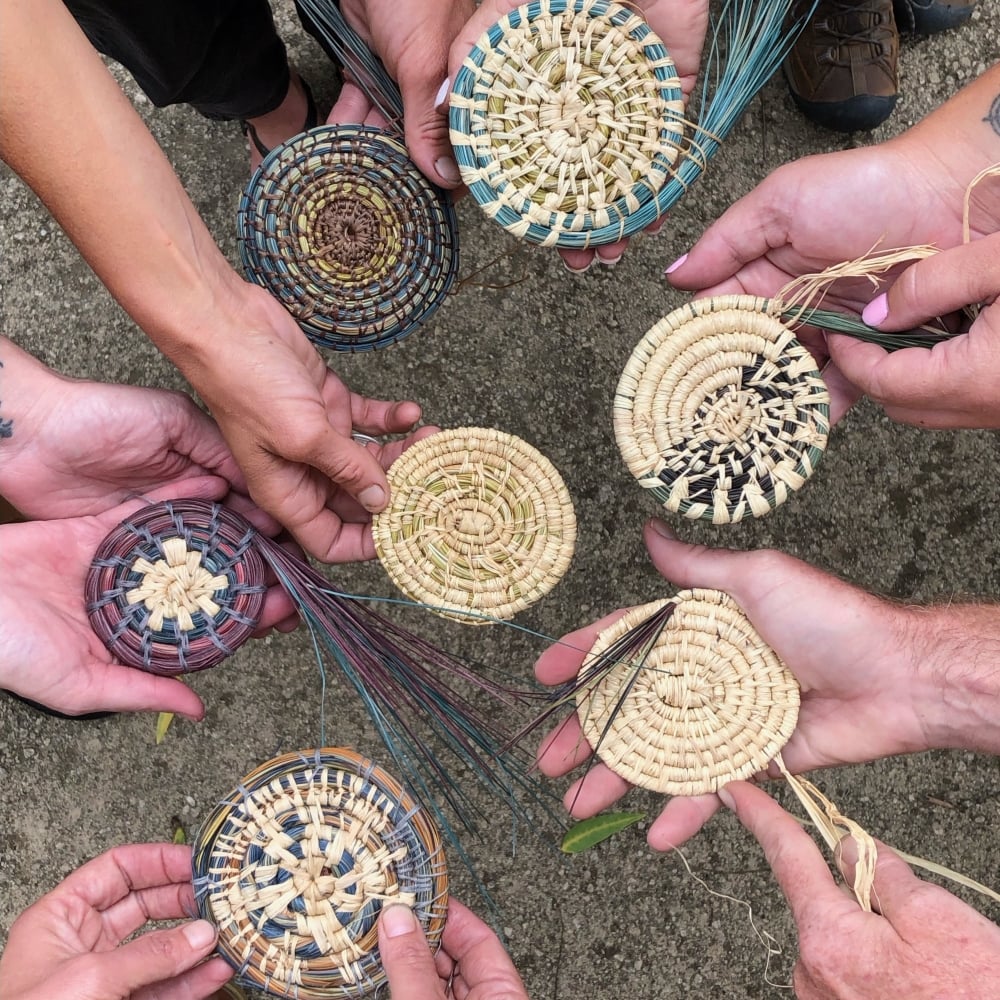 Weavin’ Nature: Coiled Pine Needle Basketry with Raffia 1