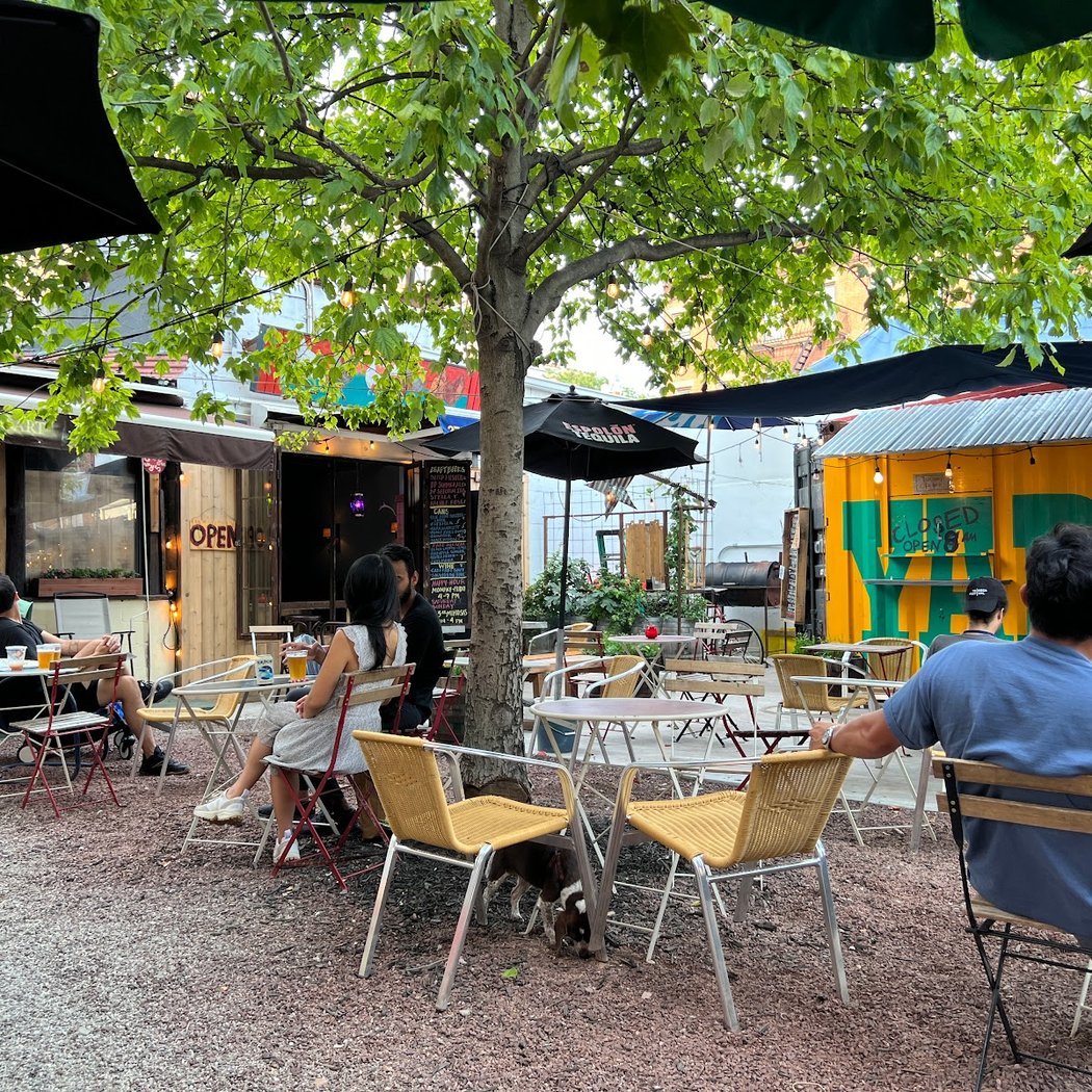 Yard Bar 1