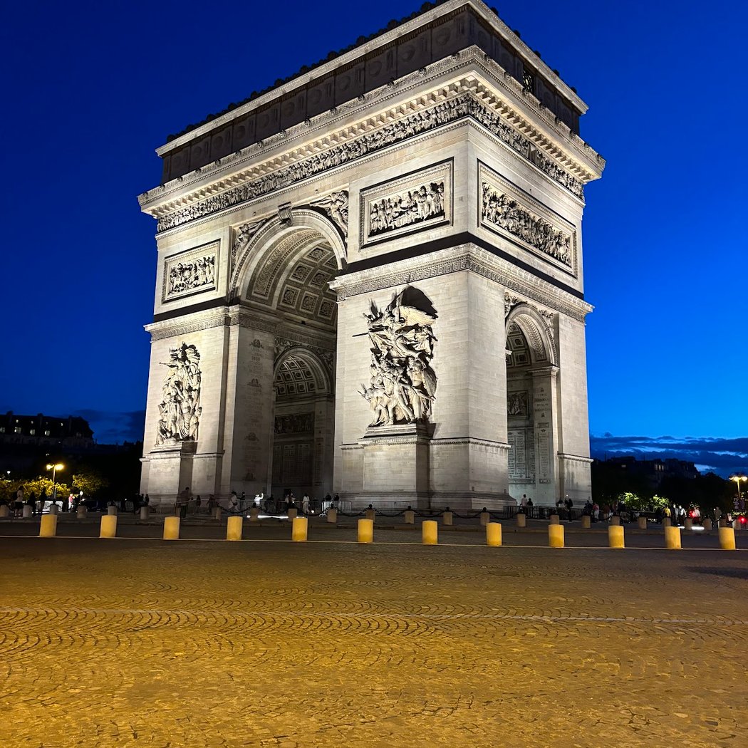 Luxury Quad Paris 3