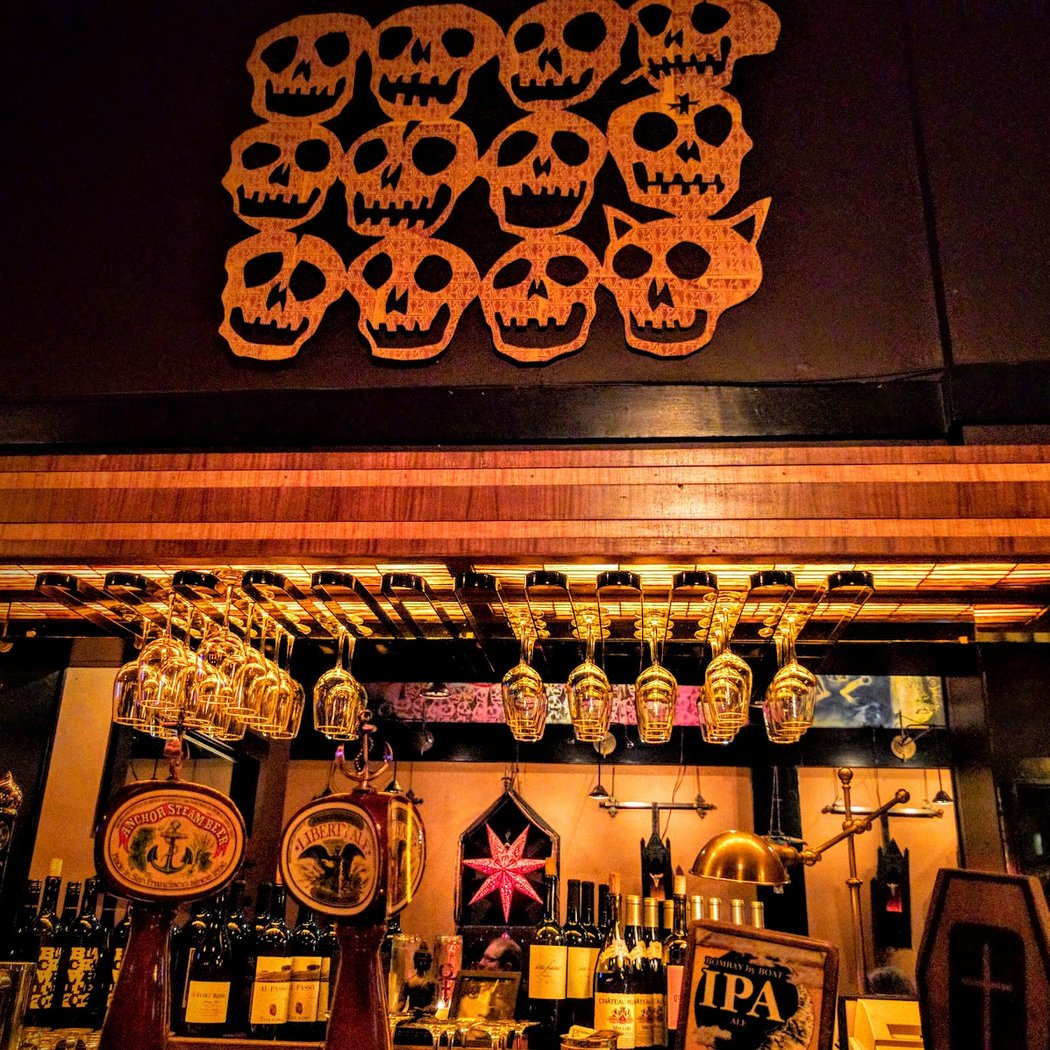 Kezar Bar & Restaurant 5