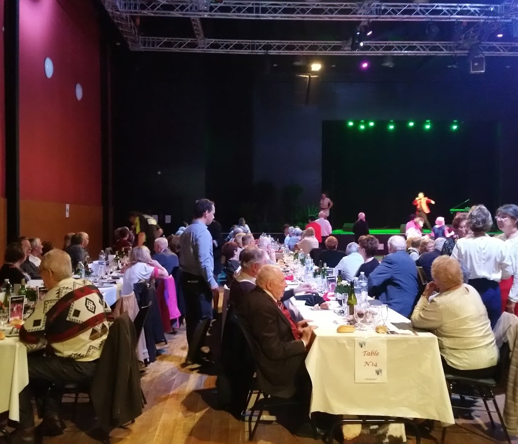 La Cour des Contes • Le Banquet 5