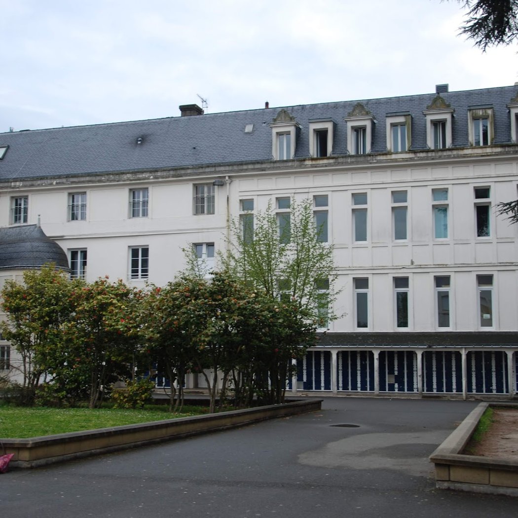 School Middle School High School La Perverie Sacré Coeur 2