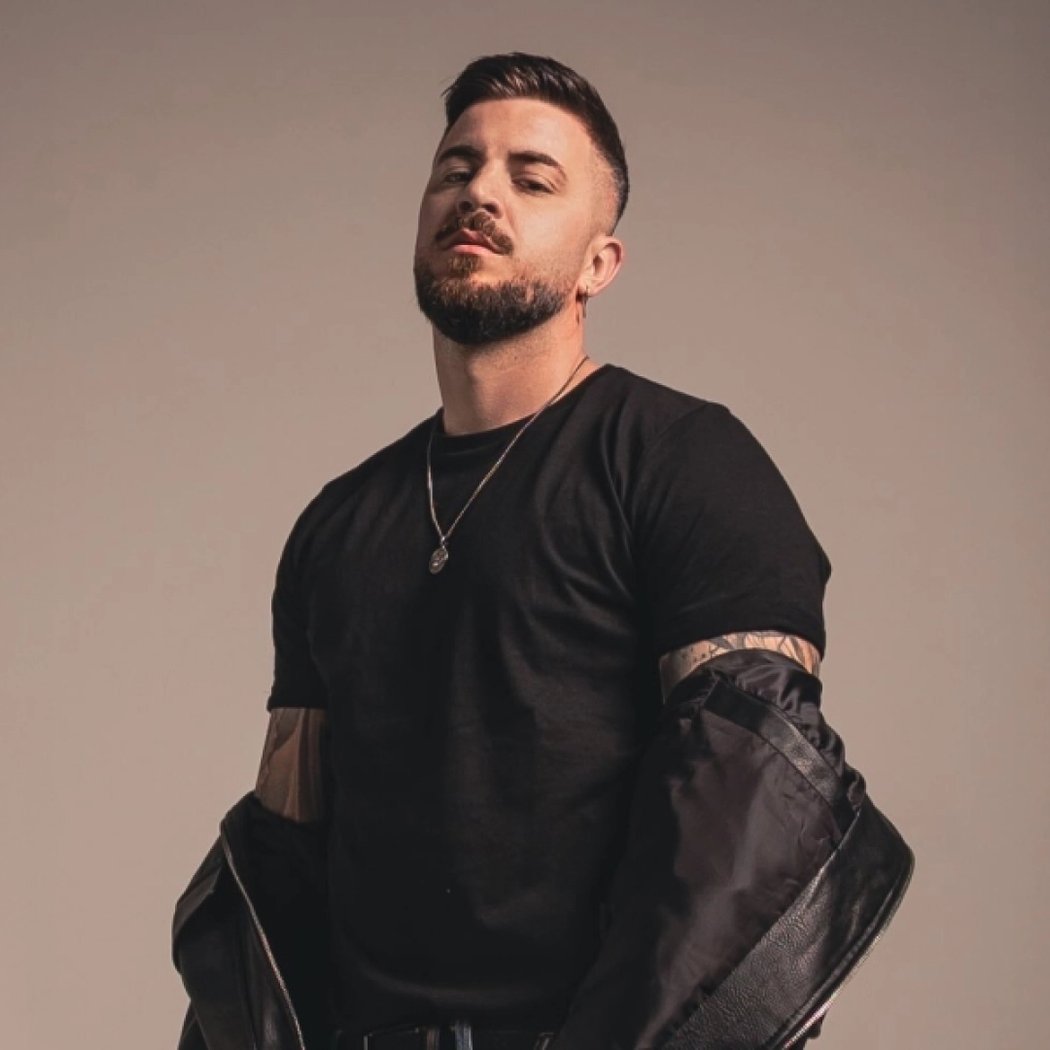 Raúl Camacho en Sevilla 1