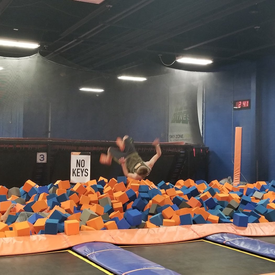 Sky Zone Trampoline Park 3
