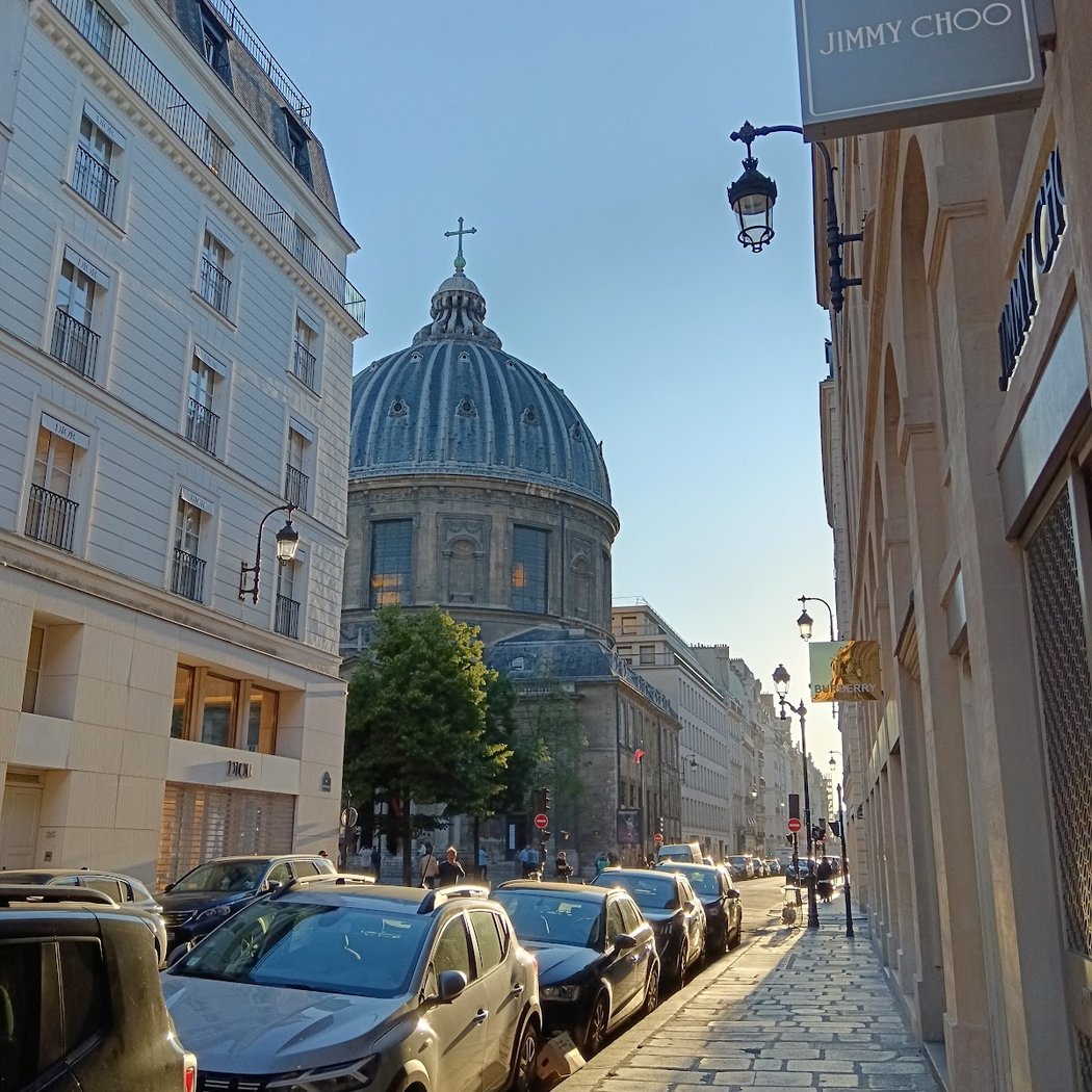 251 Rue Saint-Honoré 1