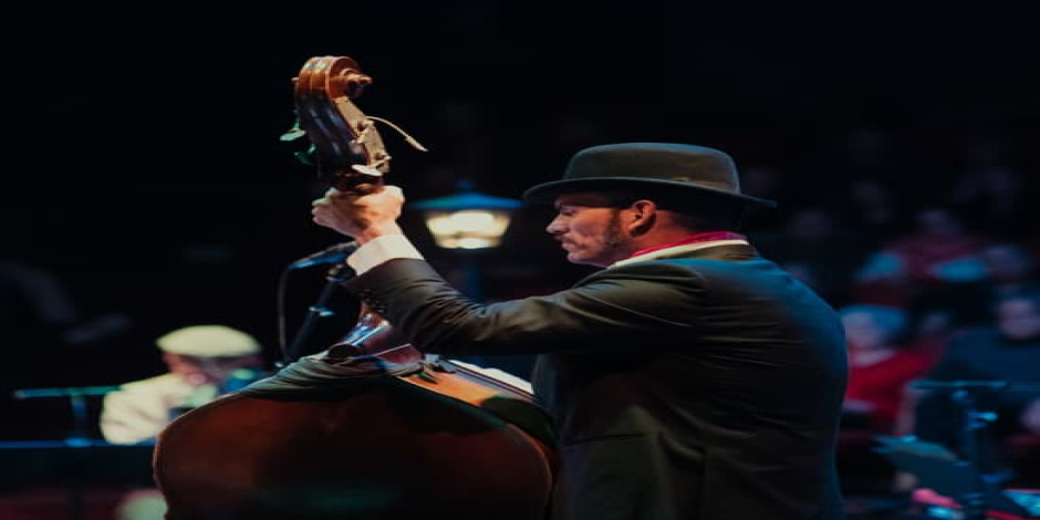 The Jazz Room: A Tribute to Frank Sinatra & Louis Armstrong 1